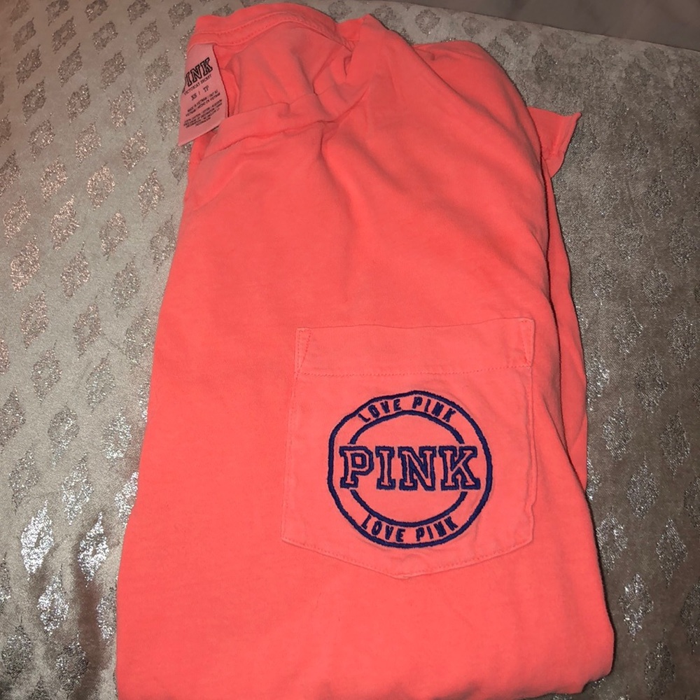 Victoria Secret PINK tee